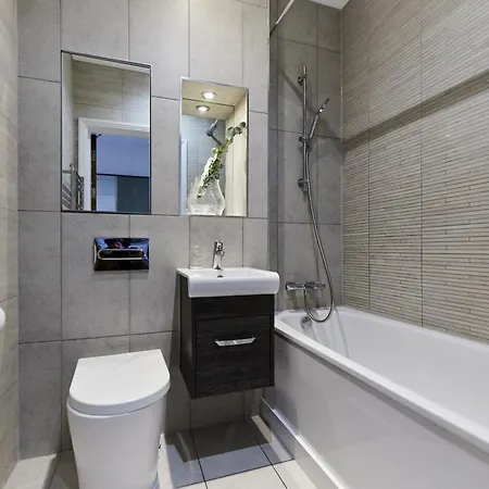 The Wembley Crib - Lovely 1Bdr Flat With Balcony London Exterior photo