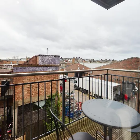 The Wembley Crib - Lovely 1Bdr Flat With Balcony London Exterior photo